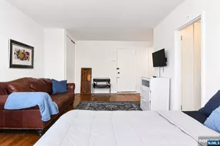 3020-3030 Edwin 5H, Fort Lee, NJ 07024 - Photo 13