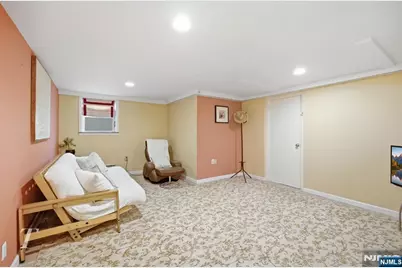 1047 Inwood Terrace, Fort Lee, NJ 07024 - Photo 17