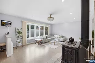 1047 Inwood Terrace, Fort Lee, NJ 07024 - Photo 5