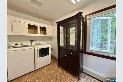 312 Wales Avenue, River Edge, NJ 07661 - Photo 27