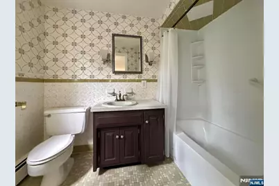 312 Wales Avenue, River Edge, NJ 07661 - Photo 7