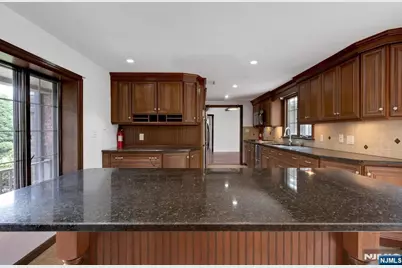 270 High Street, Closter, NJ 07624 - Photo 37