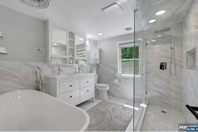 281 Englewood Avenue, Teaneck Township, NJ 07666 - Photo 25
