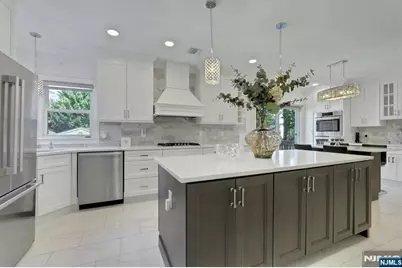 281 Englewood Avenue, Teaneck Township, NJ 07666 - Photo 13