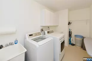 90 Summer Hill Road 90, Wayne, NJ 07470 - Photo 25