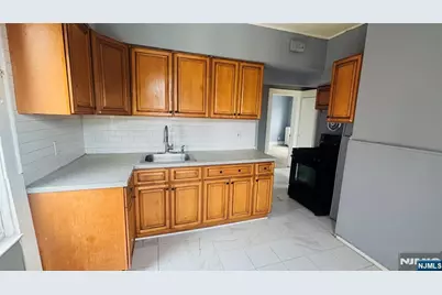 298 Union Avenue, Irvington, NJ 07111 - Photo 3