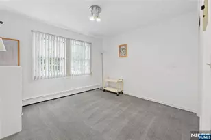 585 Churchill Rd, Teaneck Township, NJ 07666 - Photo 15