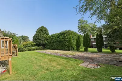585 Churchill Road, Teaneck Township, NJ 07666 - Photo 33
