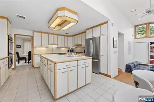 585 Churchill Rd, Teaneck Township, NJ 07666 - Photo 11