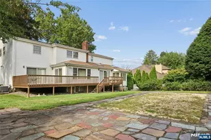585 Churchill Rd, Teaneck Township, NJ 07666 - Photo 29