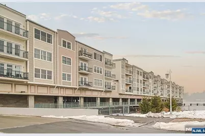 321 The Promenade, Edgewater, NJ 07020 - Photo 1