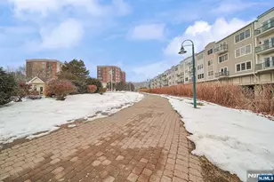 321 The Promenade, Edgewater, NJ 07020 - Photo 17