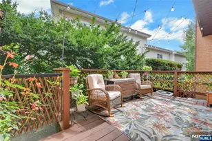 5 Yorkview Dr, Edgewater, NJ 07020 - Photo 9