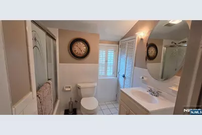 727 Chestnut Street, New Milford, NJ 07646 - Photo 13