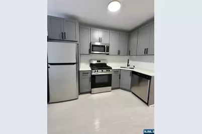 84 Clendenny Avenue, Jersey City, NJ 07304 - Photo 15