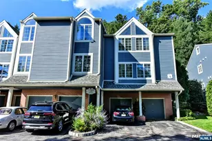 133 Surrey Ct, Ramsey, NJ 07446 - Photo 3