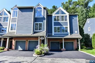 133 Surrey Ct, Ramsey, NJ 07446 - Photo 1