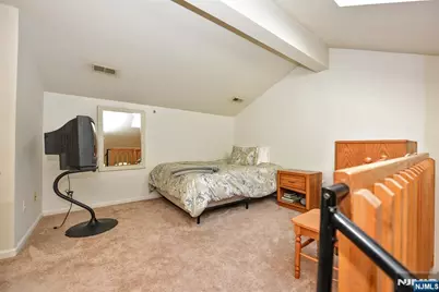 133 Surrey Court, Ramsey, NJ 07446 - Photo 23
