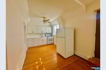 447 Jane Street 1st Floor #1ST FLOOR, Fort Lee, NJ 07024 - Photo 9