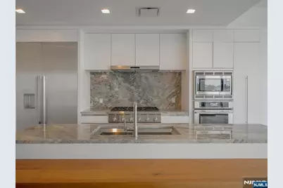 320 Adolphus Avenue 401 #401, Cliffside Park, NJ 07010 - Photo 3