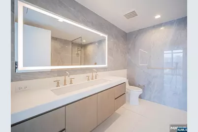 320 Adolphus Avenue 401 #401, Cliffside Park, NJ 07010 - Photo 9