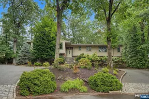 45 Oxford Dr, Tenafly, NJ 07670 - Photo 1
