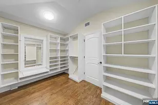 45 Oxford Dr, Tenafly, NJ 07670 - Photo 31