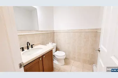 530 Hillside Avenue 1 #1, Palisades Park, NJ 07650 - Photo 7