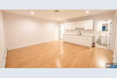 530 Hillside Avenue 1 #1, Palisades Park, NJ 07650 - Photo 17
