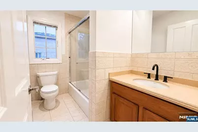 530 Hillside Avenue 1 #1, Palisades Park, NJ 07650 - Photo 15
