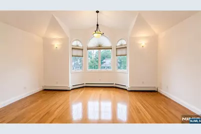 530 Hillside Avenue 1 #1, Palisades Park, NJ 07650 - Photo 9