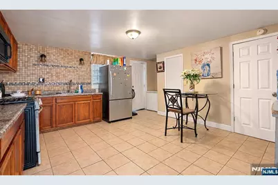 29 Madison Avenue, Jersey City, NJ 07304 - Photo 3