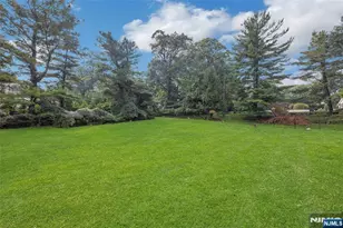 16 Schaffer Rd, Alpine, NJ 07620 - Photo 19