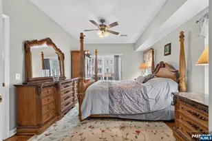 256 Cory Ln, Elmwood Park, NJ 07407 - Photo 15