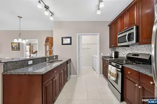 256 Cory Ln, Elmwood Park, NJ 07407 - Photo 5