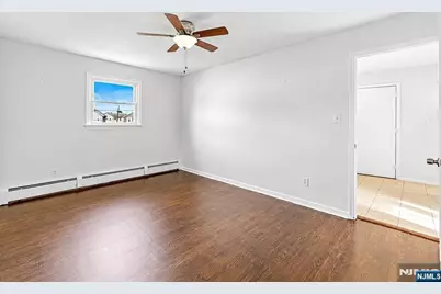 775 Riverside Avenue 3 #3, Lyndhurst Township, NJ 07071 - Photo 5