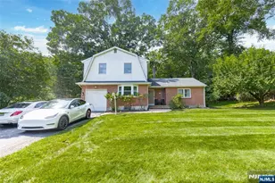 34 Andrew Ave, Oakland, NJ 07436 - Photo 1