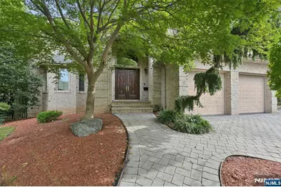 17 Bayview Avenue, Englewood Cliffs, NJ 07632 - Photo 1