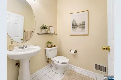 195 Levinberg Lane, Wayne, NJ 07470 - Photo 15