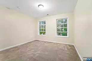 195 Levinberg Ln, Wayne, NJ 07470 - Photo 27