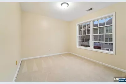 195 Levinberg Lane, Wayne, NJ 07470 - Photo 21