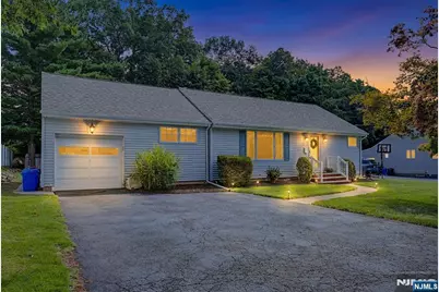 5 Holyoke Drive, Oakland, NJ 07436 - Photo 3