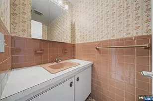 5 Holyoke Dr, Oakland, NJ 07436 - Photo 15