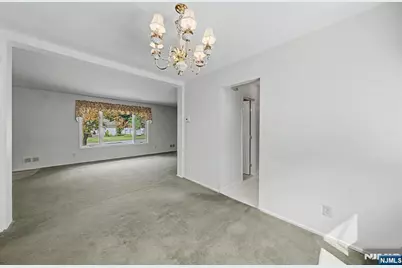 5 Holyoke Drive, Oakland, NJ 07436 - Photo 7