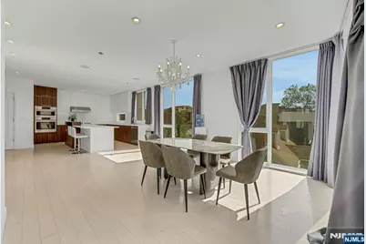 757 Undercliff Avenue A #A, Edgewater, NJ 07020 - Photo 15