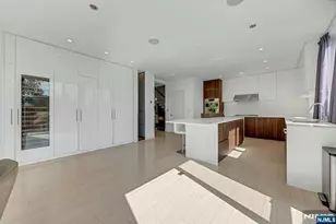757 Undercliff Ave A, Edgewater, NJ 07020 - Photo 17
