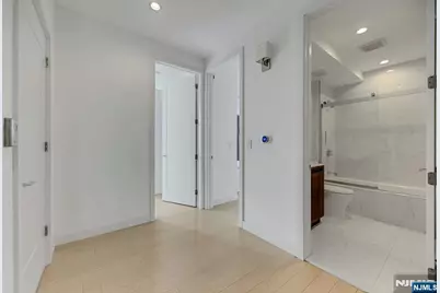757 Undercliff Avenue A #A, Edgewater, NJ 07020 - Photo 25