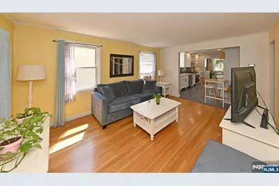 160 Rock Road, Hawthorne, NJ 07506 - Photo 5