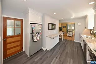 160 Rock Rd, Hawthorne, NJ 07506 - Photo 9
