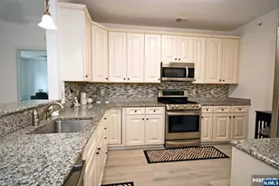 6 Quarry Dr A2, Woodland Park, NJ 07424 - Photo 5